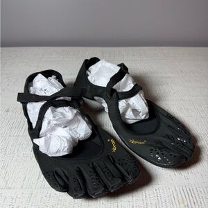 Vibram Black Toe Shoes